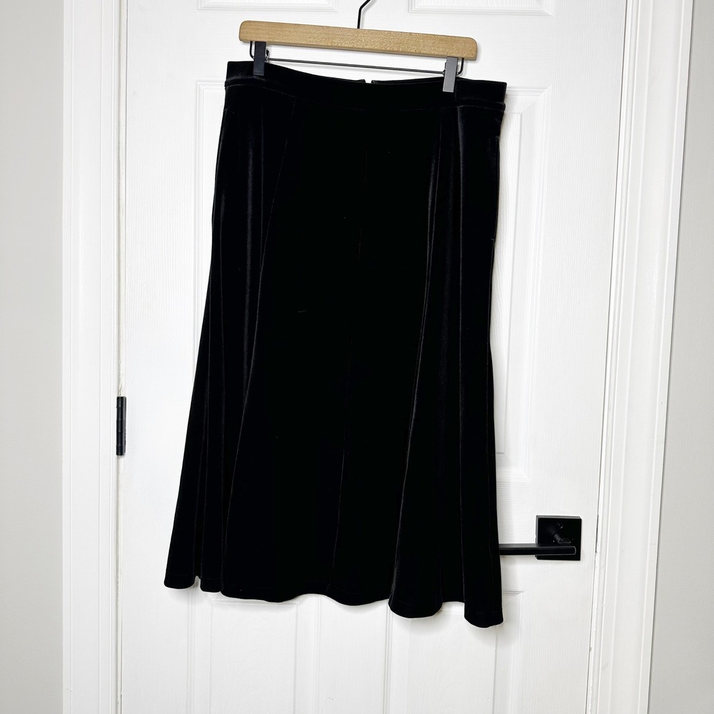 Land's End Black Velvet Midi Skirt Classic Chic Party Career Elegant Size 12 - Picture 2 of 9
